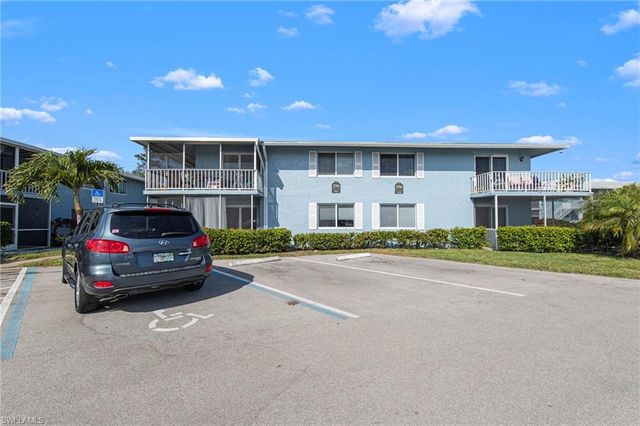 256 Palm DR # 1, Naples, FL 34112