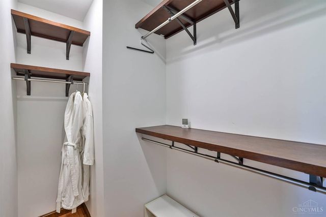 7889 Ironwood Way, Beckett Ridge, OH 45069