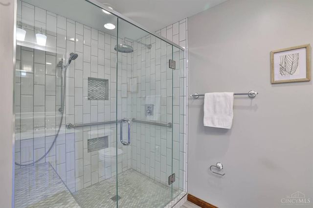 7889 Ironwood Way, Beckett Ridge, OH 45069