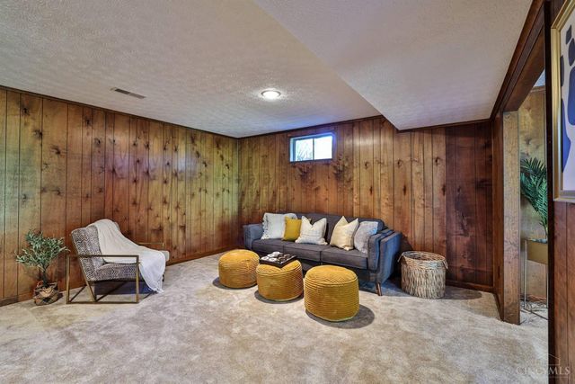 7889 Ironwood Way, Beckett Ridge, OH 45069