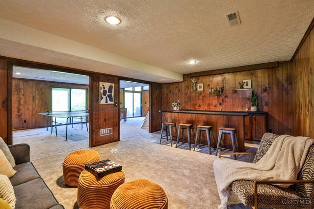 7889 Ironwood Way, Beckett Ridge, OH 45069