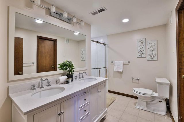 7889 Ironwood Way, Beckett Ridge, OH 45069