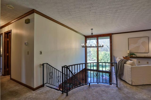 7889 Ironwood Way, Beckett Ridge, OH 45069