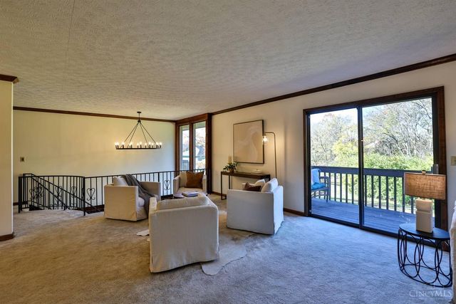 7889 Ironwood Way, Beckett Ridge, OH 45069