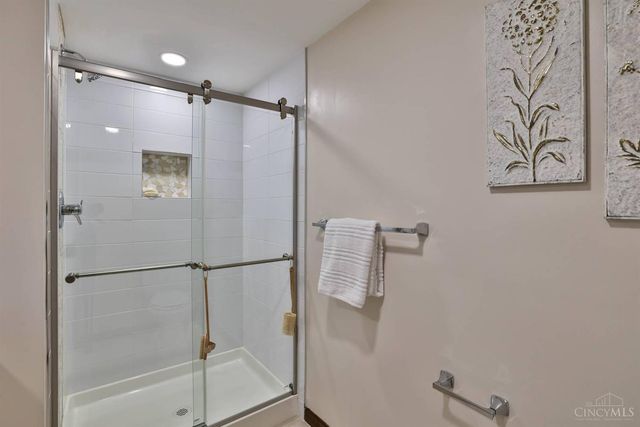 7889 Ironwood Way, Beckett Ridge, OH 45069