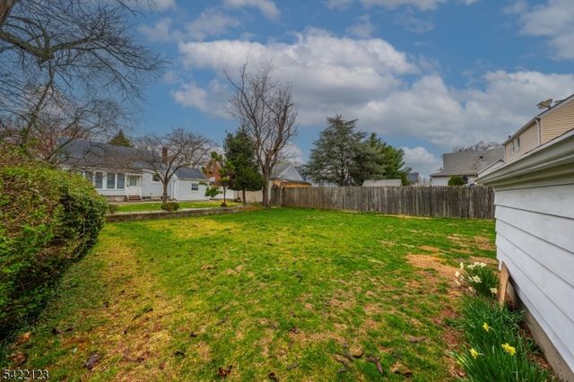 612 Laurel Ave, Roselle Park Boro, NJ 07204