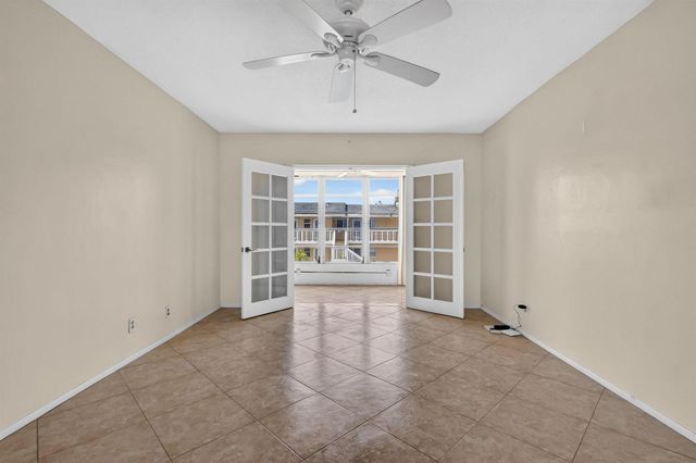 2182 NE 1st Way 202, Boynton Beach, FL 33435