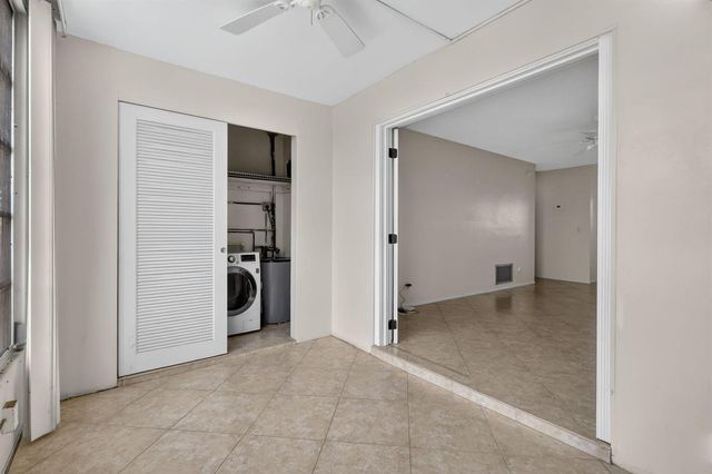2182 NE 1st Way 202, Boynton Beach, FL 33435