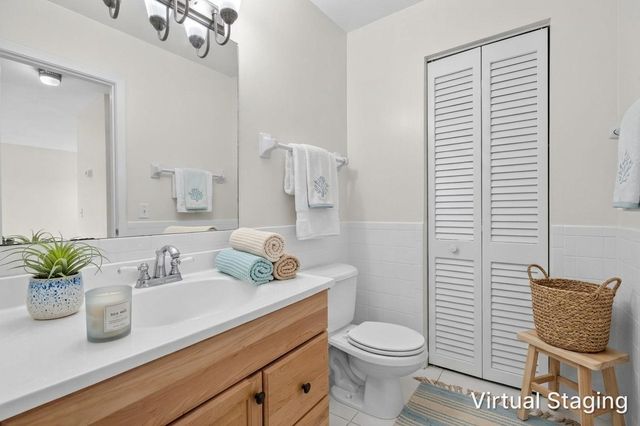 2182 NE 1st Way 202, Boynton Beach, FL 33435