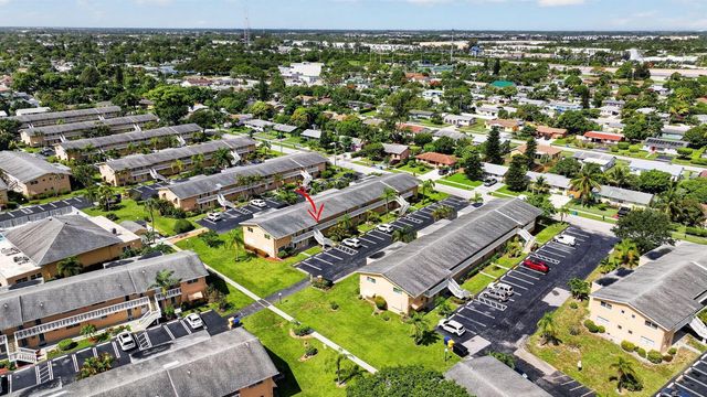 2182 NE 1st Way 202, Boynton Beach, FL 33435
