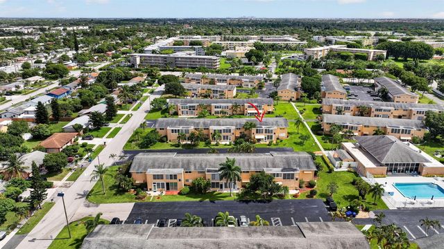 2182 NE 1st Way 202, Boynton Beach, FL 33435