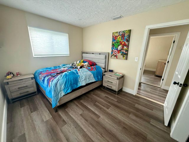 2712 NW 52nd Court, Tamarac, FL 33309