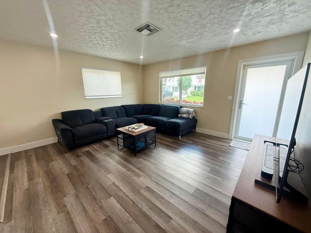 2712 NW 52nd Court, Tamarac, FL 33309