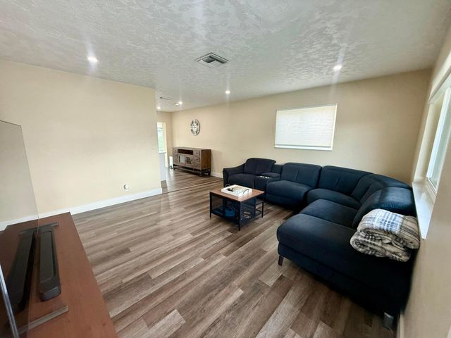 2712 NW 52nd Court, Tamarac, FL 33309