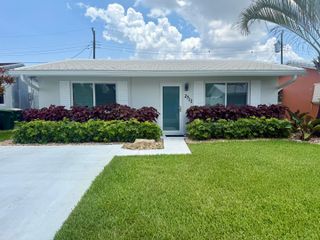 2712 NW 52nd Court, Tamarac, FL 33309