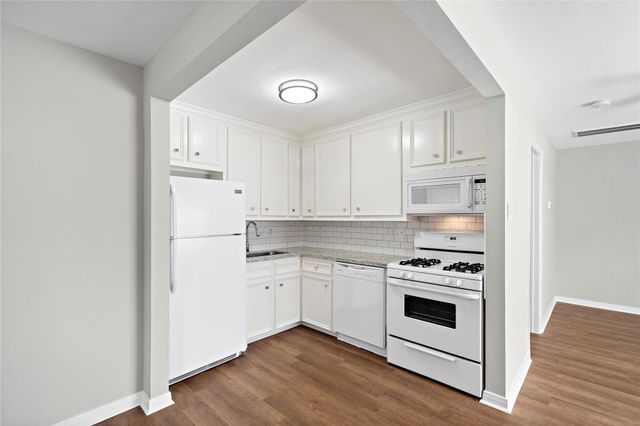 234 W 27th Street 2, Houston, TX 77008