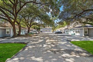 234 W 27th Street 2, Houston, TX 77008