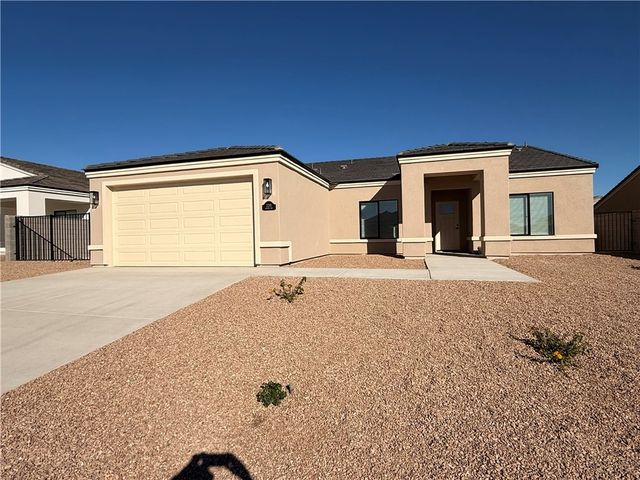 2201 E Hayden Way, Fort Mohave, AZ 86426