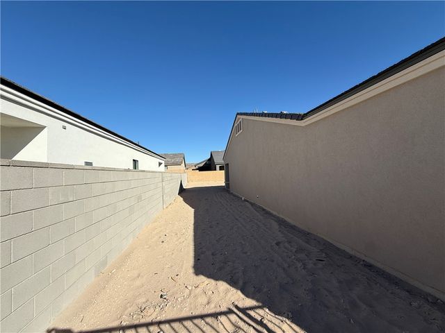 2201 E Hayden Way, Fort Mohave, AZ 86426