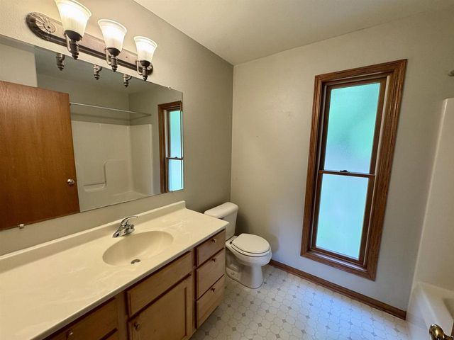 1129 Gils Way, Cross Plains, WI 53528