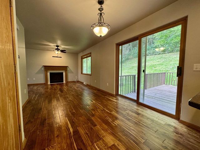1129 Gils Way, Cross Plains, WI 53528