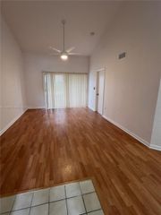 2861 N Oakland Forest Dr 303, Oakland Park, FL 33309