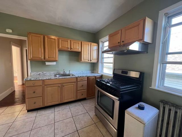 16 West Squantum St 2, Quincy, MA 02171