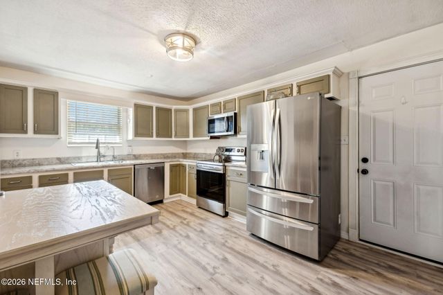 85091 RADIO Avenue, Yulee, FL 32097