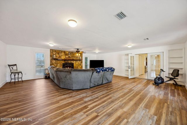 85091 RADIO Avenue, Yulee, FL 32097