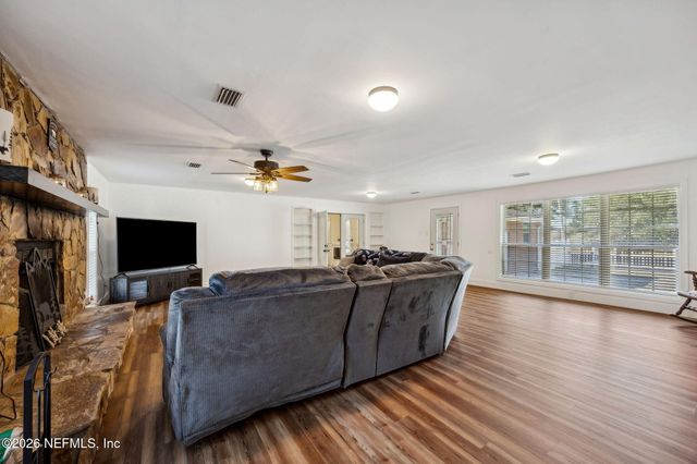 85091 RADIO Avenue, Yulee, FL 32097