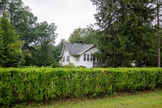 12770 S Wolcott, Sawyer, MI 49125