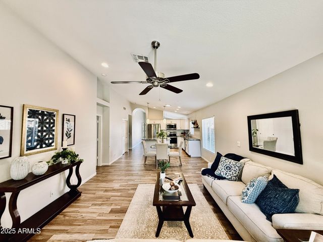 20283 N 51ST Drive, Glendale, AZ 85308