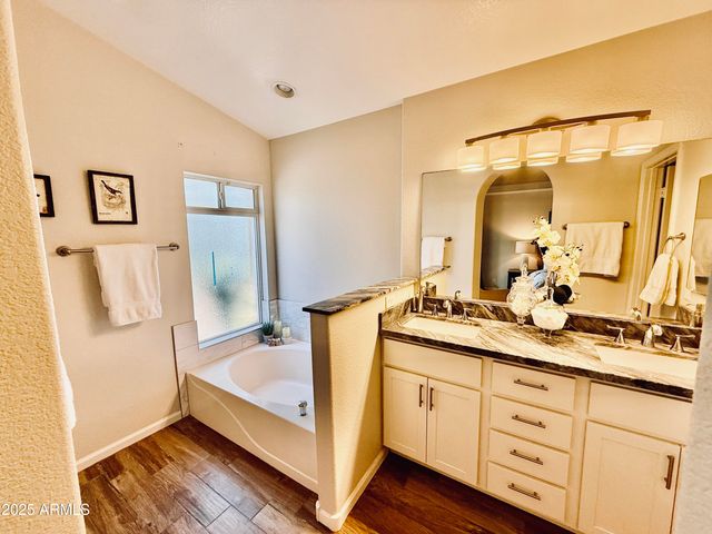 20283 N 51ST Drive, Glendale, AZ 85308