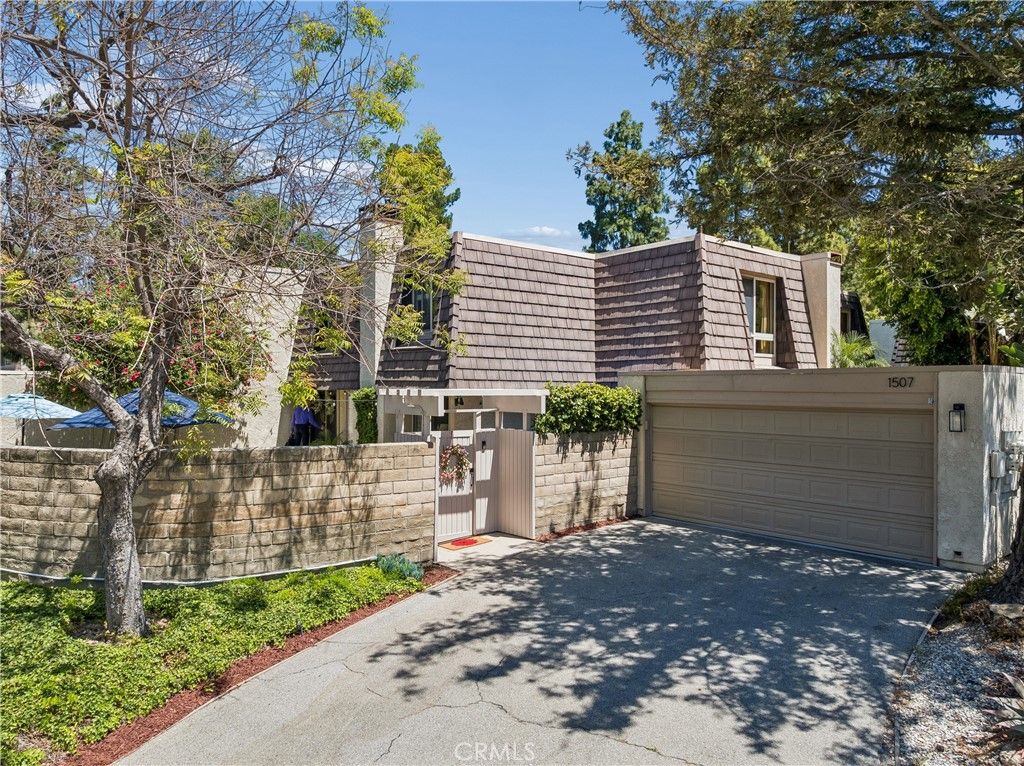 Image 1 of property listing at 1507 Redwood Circle, Thousand Oaks, CA 91360