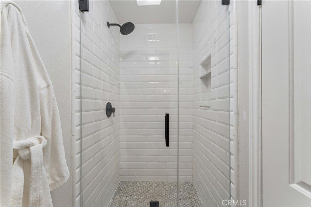 Image 16 of property listing at 1507 Redwood Circle, Thousand Oaks, CA 91360