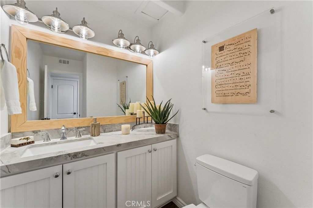 Image 18 of property listing at 1507 Redwood Circle, Thousand Oaks, CA 91360