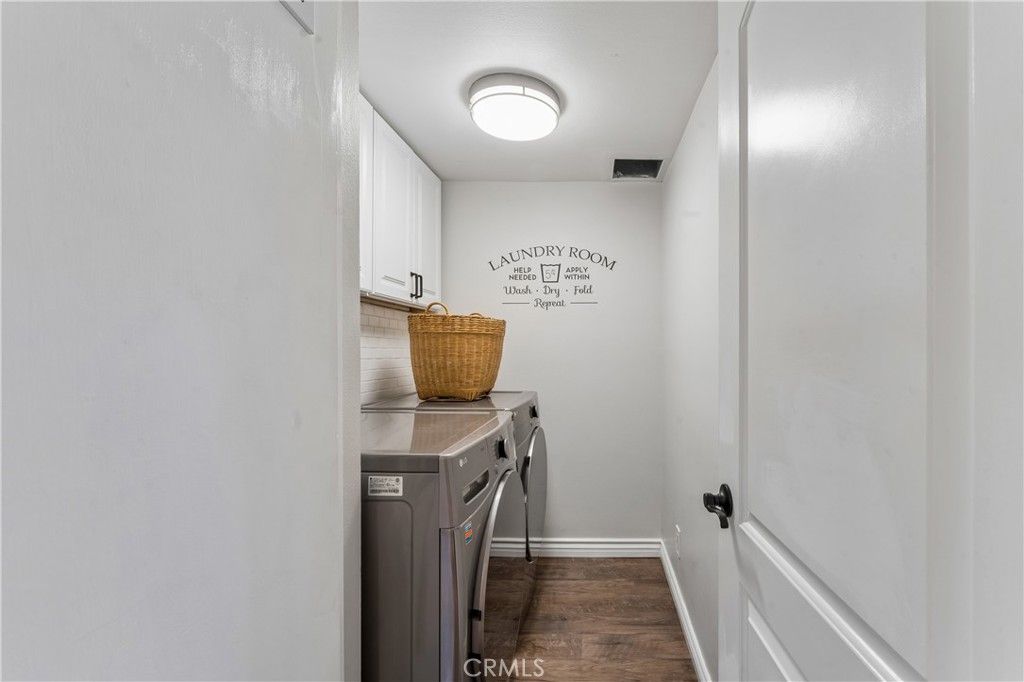 Image 19 of property listing at 1507 Redwood Circle, Thousand Oaks, CA 91360