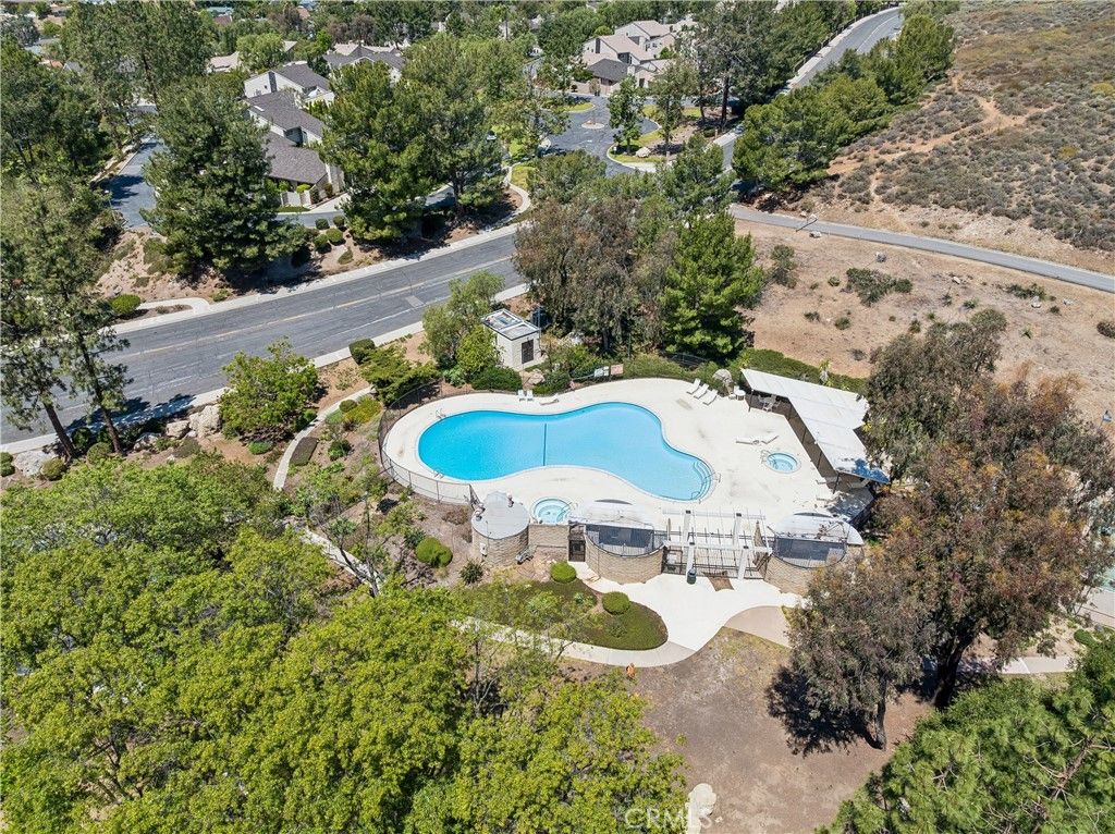 Image 21 of property listing at 1507 Redwood Circle, Thousand Oaks, CA 91360