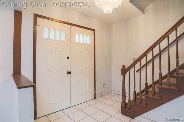 4788 Bloomfield Drive, Sterling Heights, MI 48310