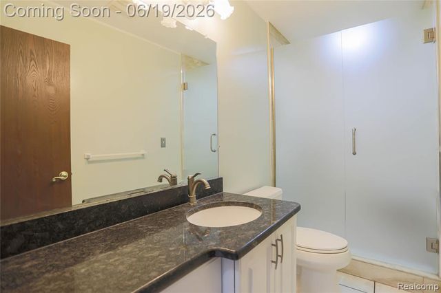 4788 Bloomfield Drive, Sterling Heights, MI 48310