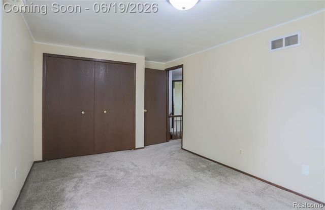 4788 Bloomfield Drive, Sterling Heights, MI 48310