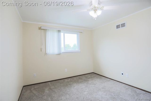 4788 Bloomfield Drive, Sterling Heights, MI 48310