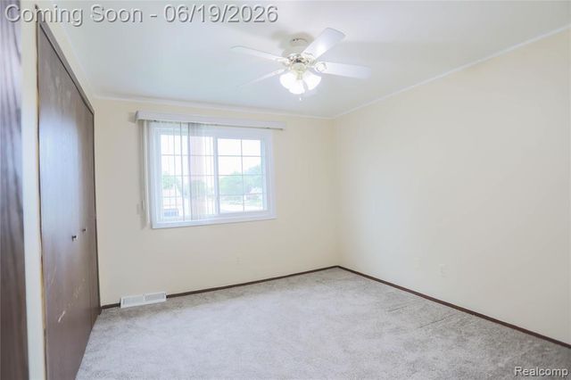 4788 Bloomfield Drive, Sterling Heights, MI 48310