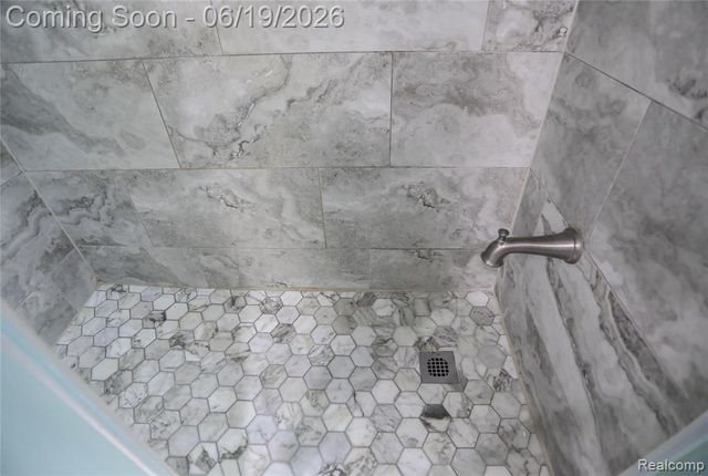4788 Bloomfield Drive, Sterling Heights, MI 48310