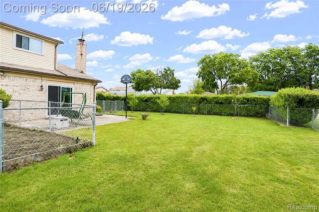 4788 Bloomfield Drive, Sterling Heights, MI 48310