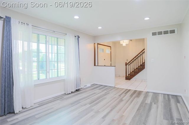 4788 Bloomfield Drive, Sterling Heights, MI 48310
