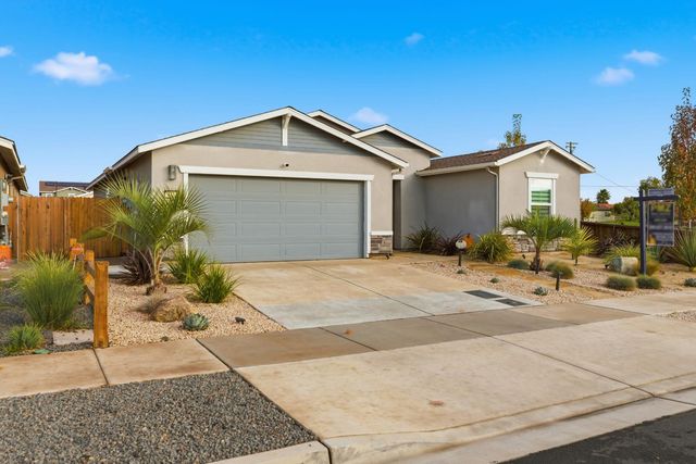 6218 Panda Way, Riverbank, CA 95367