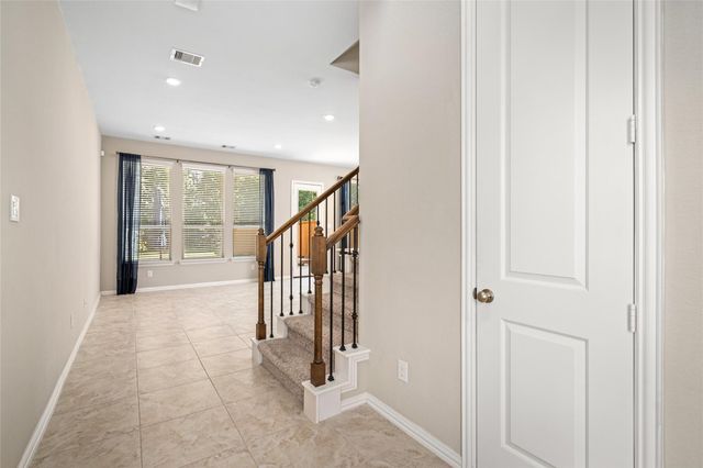 187 Moon Dance Court, Conroe, TX 77304