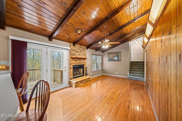 609 Stephens Rd, Rocky Top, TN 37769