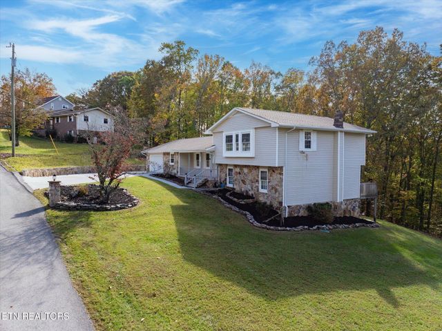 609 Stephens Rd, Rocky Top, TN 37769